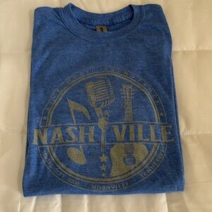 NWOT NASHVILLE GILDAN unisex tee shirt size S blue‎ polyester, cotton